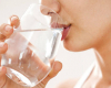 Yatmazdan əvvəl su içmək orqanizmə necə təsir edir?