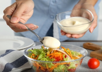 Mayonez istehsalçılarından biri halal sertifikatı alıb