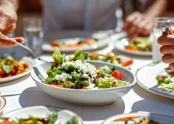 Dietoloq: “Hər yeməkdə tərəvəz boşqabı olmalıdır”