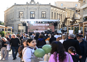 İçərişəhərdə Zeytun Festivalı davam edir