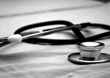 Niyə sinə ağrısını görməzdən gəlmək olmaz?