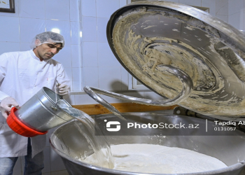 Çörək belə bişirilir - FOTOREPORTAJ