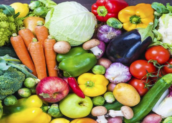 40 yaşdan sonra həzmi yaxşılaşdırmaq üçün daha çox tərəvəz yemək lazımdır