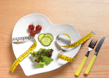 Düzgün qidalanma ilə Yeni ilə qədər 5 kilo arıqlamaq mümkündür