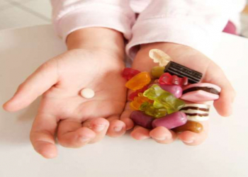 Mütəxəssis valideynlərə uşaqlar üçün təhlükəsiz şirin seçimləri tövsiyə etdi