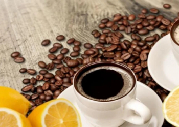 Limonlu qəhvənin faydaları: mütəxəssis nə deyir