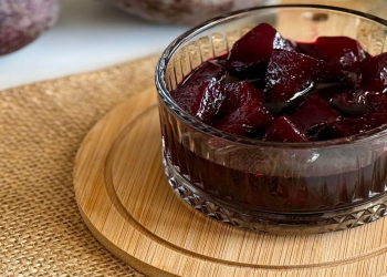 Rəngi ilə cəlb edir: Çuğundur mürəbbəsi resepti