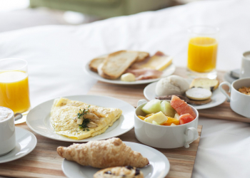 Səhər yeməyi karbohidrat baxımından ən zəngin olmalıdır