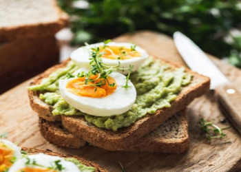 Hormon balansını dəstəkləyən qidalar