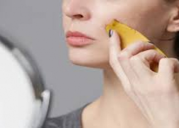 Banan qabığı üz dərisini necə dəyişir?