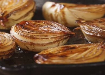 Soğan bişirildikdə bütün faydalı xüsusiyyətlərini itirirmi?