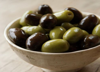 Yaşıl zeytunların orqanizmə təsiri nədir?