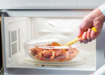 Mikrodalğalı sobadan istifadə etməyin az bilinən sirləri