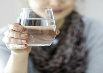 Gündə nə qədər su içməliyik? - həkimdən SADƏ DÜSTUR