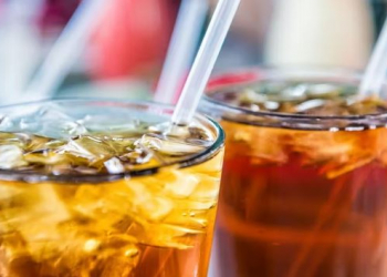 Həkim qazlı içkilərin həddindən artıq istifadəsinin fəsadlarını açıqladı