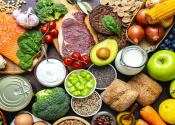 Karbohidratlar çəkini tənzimləməyə kömək edən əsas amillərdən biridir