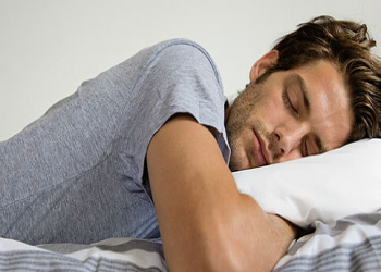 Sağlam yuxu üçün mühüm məqamlar açıqlandı