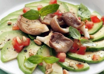 Avokado ilə hazırlanmış yüngül və ləzzətli karpaçço