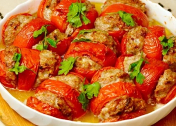 Ərəb üslubunda sobada bişirilmiş dolma pomidor resepti