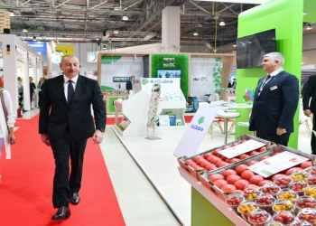 İlham Əliyev və Mehriban Əliyeva XVI “Caspian Agro” və XXVIII “InterFood Azerbaijan” sərgiləri ilə tanış olublar