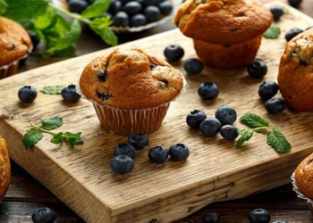 Meyvəli muffin hazırlamağın incə məqamları