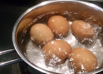 Yumurtanı qaynatmazdan öncə bunu edin