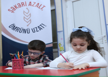 “Şəkəri azalt, ömrünü uzat” kampaniyası çərçivəsində təhsil müəssisələrində görüşlərə start verilib