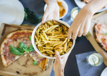 &quot;Fast food&quot; yemək olarmı? - bu zaman aralığında icazə verilir