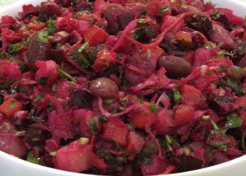 Bu salat bağırsaq mikroflorasını yaxşılaşdırmağa kömək edir