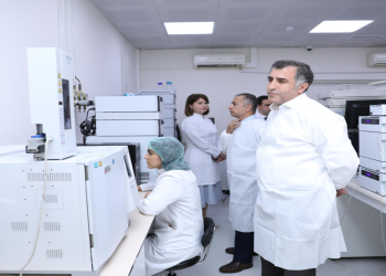Bioloji aktiv qida məhsullarının idxalı ilə məşğul olan sahibkarlar AQTİ-də olub