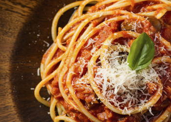 Sağlamlıq üçün vacib məsləhət: axşam altıdan sonra da yemək olar