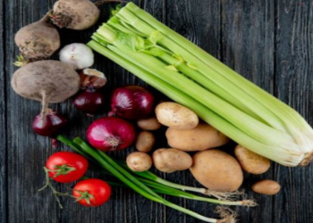 Kərəviz: iltihabı azaldan və çəkiyə nəzarət edən tərəvəz