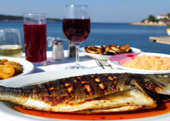 Balıq yeyərkən kola içmək olarmı?