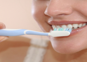 Soyuqdəymədən sonra diş fırçasını dəyişmək niyə vacibdir?
