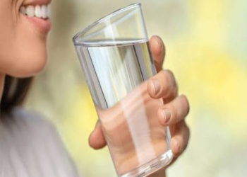 Su içmək diş sağlamlığına necə təsir edir?