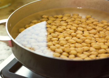 Noxudu isladarkən nəyə görə duz əlavə edilir?