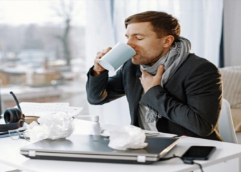 Boğaz ağrısını yüngülləşdirən gözlənilməz üsullar açıqlanıb