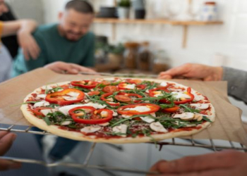 Dadlı və faydalı: evdə hazırlanmış pizzaya 5 ideal əlavələr