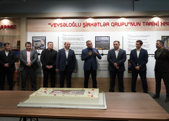Veysəloğlu Şirkətlər Qrupunun rəhbərliyi xanım əməkdaşlarını təbrik etdi