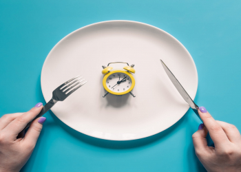 Qidalanma zamanı intermittent fasting – orqanizm üçün faydalı, yoxsa təhlükəli?