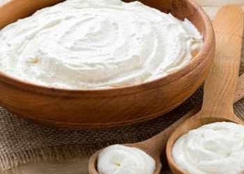 Yuxudan əvvəl qatıq yemək: metabolizmə və arıqlamaya təsiri varmı?