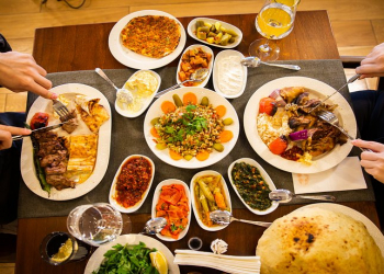 Restorandan sonra niyə insanı yuxu tutur və susuzluq yaranır?