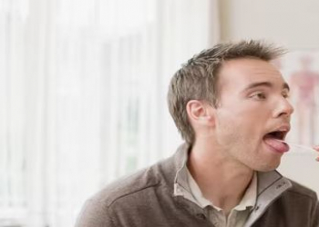 Dilin vəziyyəti orqanizmdə hansı pozuntulardan xəbər verə bilər