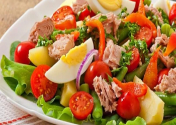 10 dəqiqəyə tunalı salat: inqrediyentlərin ideal vəhdəti