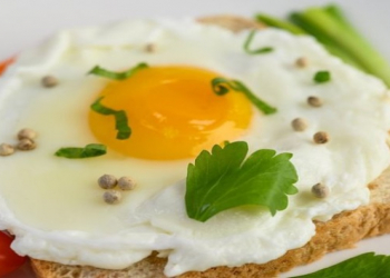 Səhər yeməyində neçə yumurta yemək olar? - Mütəxəssisdən aydın tövsiyələr