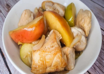 Alma və bal sousunda toyuq – fərqli və ləzzətli dad harmoniyası