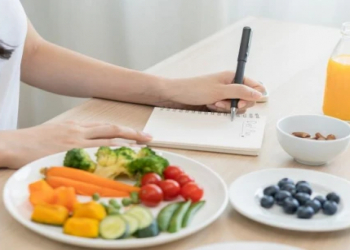 Diabet xəstələri üçün səhər yeməyinin ən uyğun vaxtı müəyyənləşdirilib