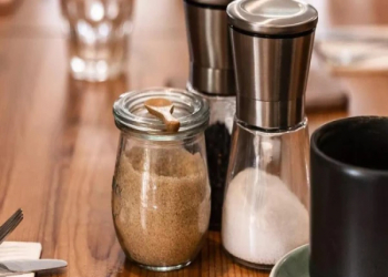 Şirin, yoxsa duzlu? Şəkər və duz haqqında vacib həqiqətlər