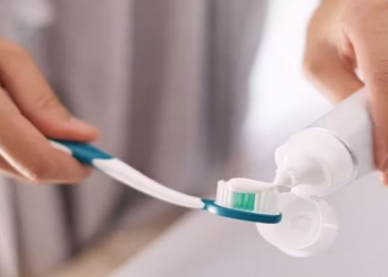 Diş məcunu seçərkən bu səhvlərə yol verməyin