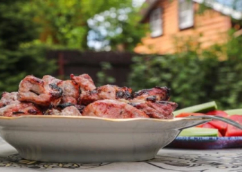 Kabab üçün ən yaxşı marinad: Dietoloq məsləhətləri